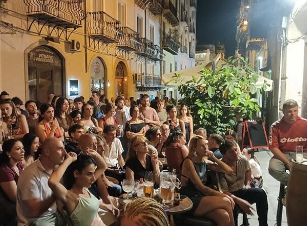 Palermo: dipendente di un pub picchiato da 7 persone