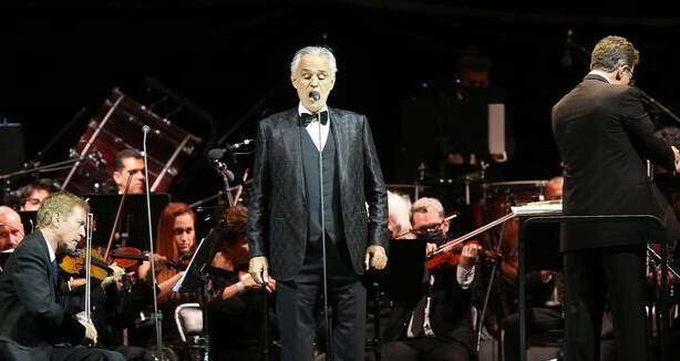 Taormina annuncia Bocelli e una pausa