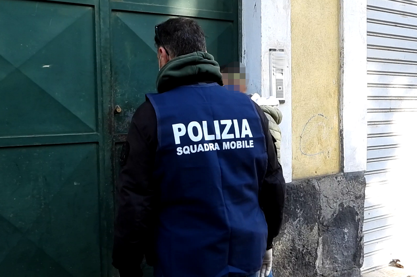 Furto da 10.000 euro a Catania, spunta la polizia