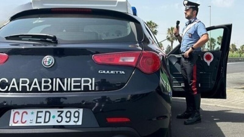 Evade dai domiciliari e si ubriaca nel bar catanese