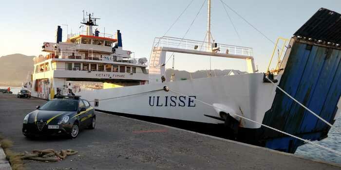 Isole minori, evitato lo stop ai collegamenti