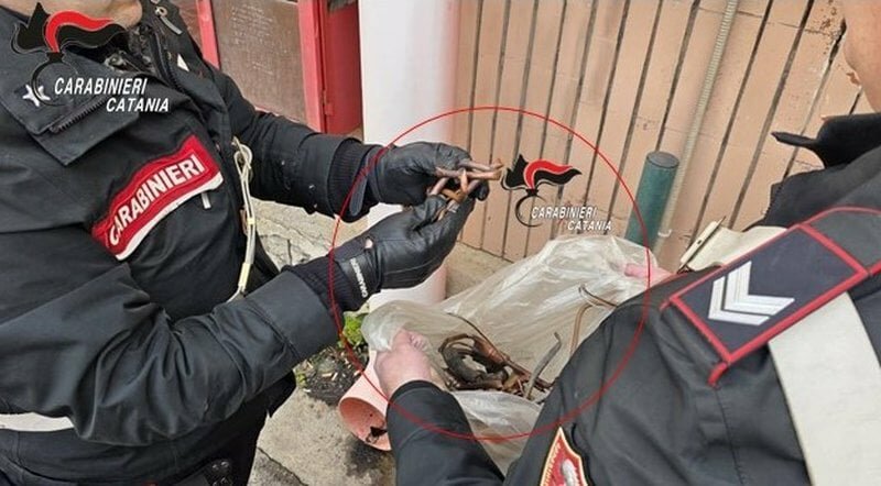 Furto nell'ex ospedale Santo Bambino: arrestato Furto nell'ex ospedale Santo Bambino: arrestato