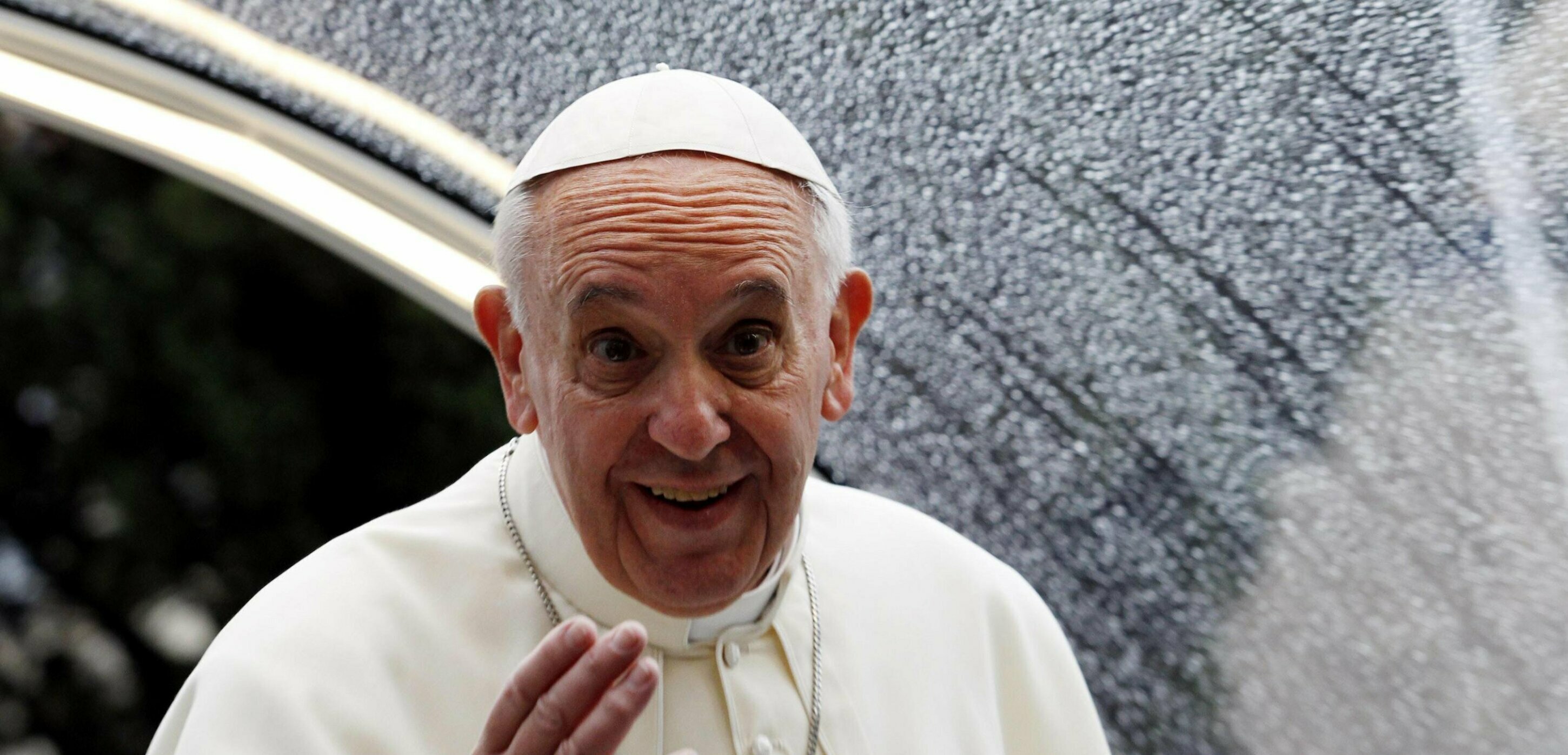 Sesso e masturbazione: il papa discute coi giovani