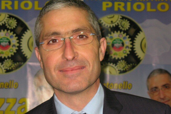 Voto di scambio e concussione, assolto ex sindaco di Priolo