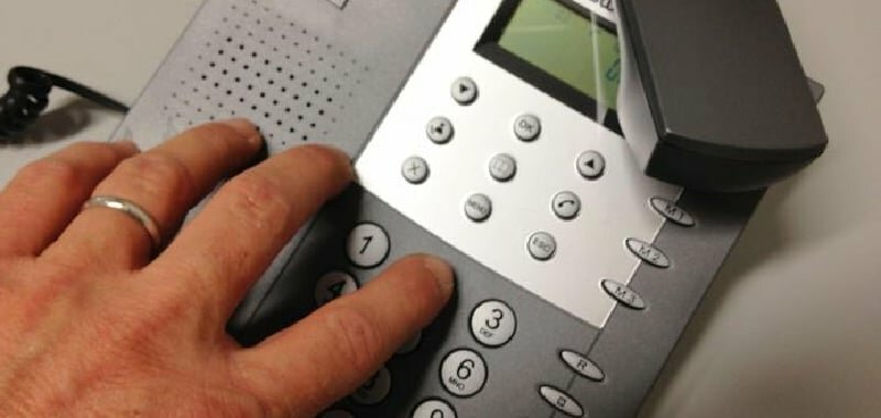 Occhio alle truffe su finti guasti telefonici