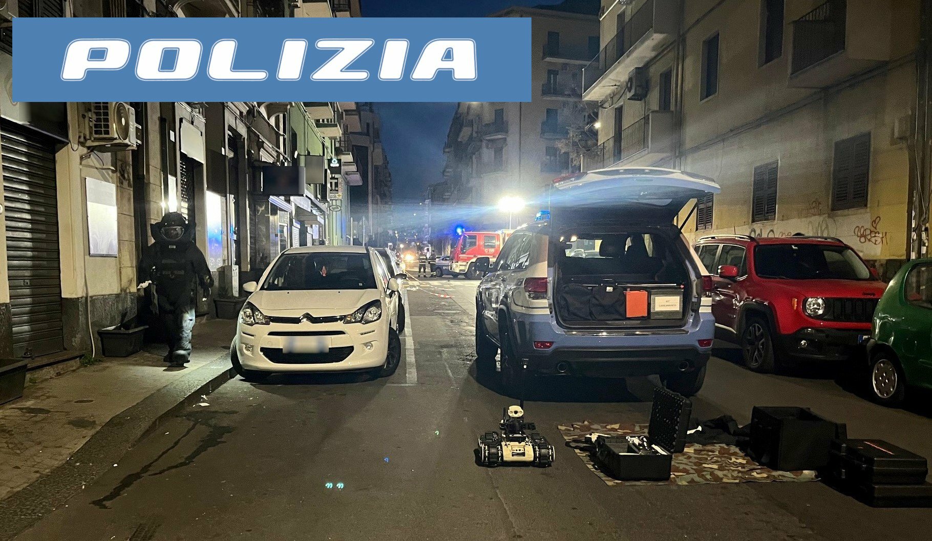 Bomba carta nel distributore di tabacchi