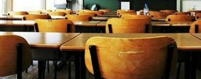 Alunno uccide la prof a coltellate Alunno uccide la prof a coltellate