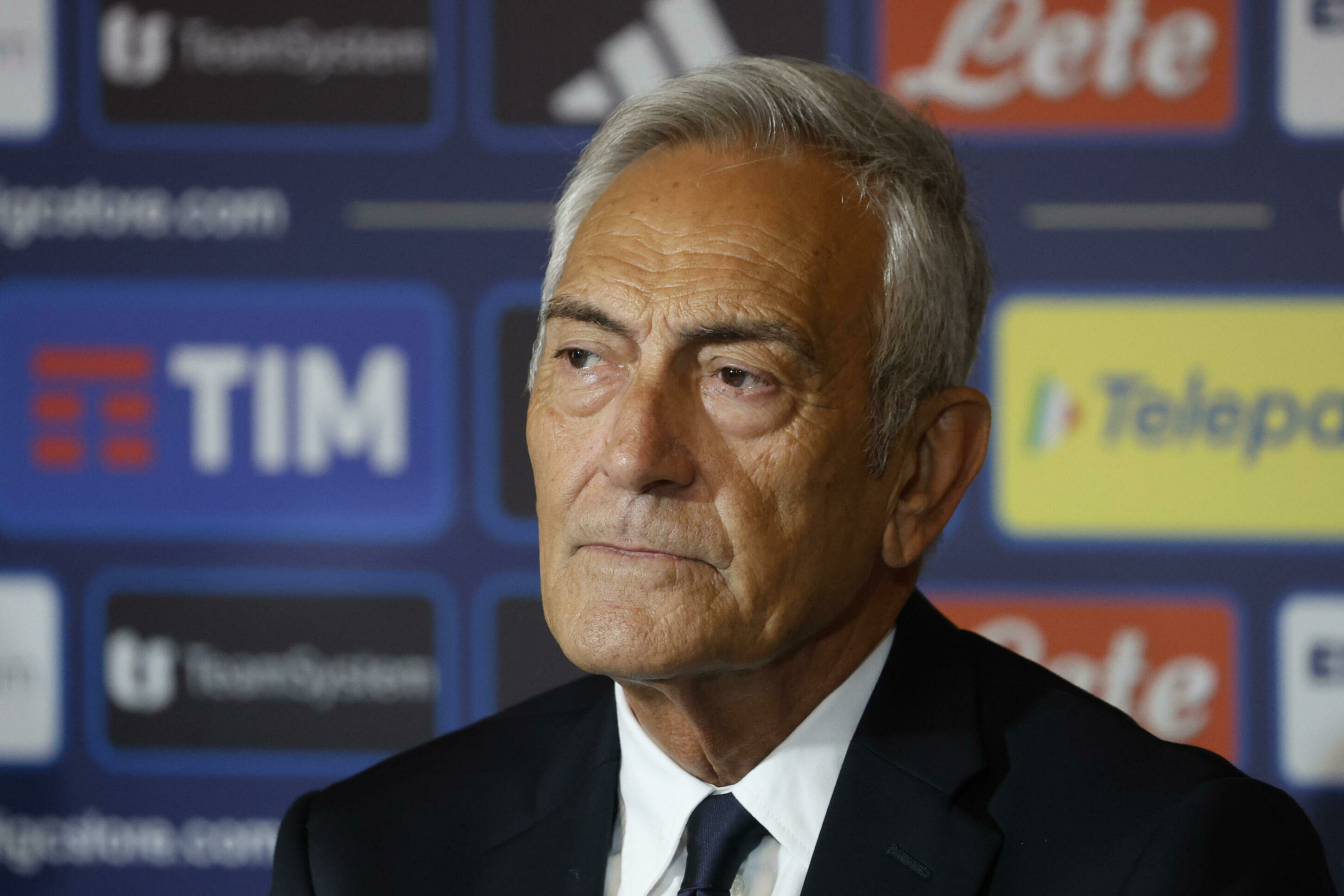 Gravina si &egrave; dimesso
