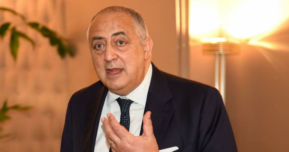 Lagalla compra auto blindata, &egrave; polemica