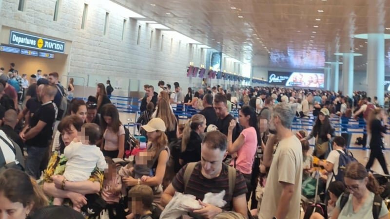 Italiani in fuga da Israele, &egrave; caccia al volo di ritorno