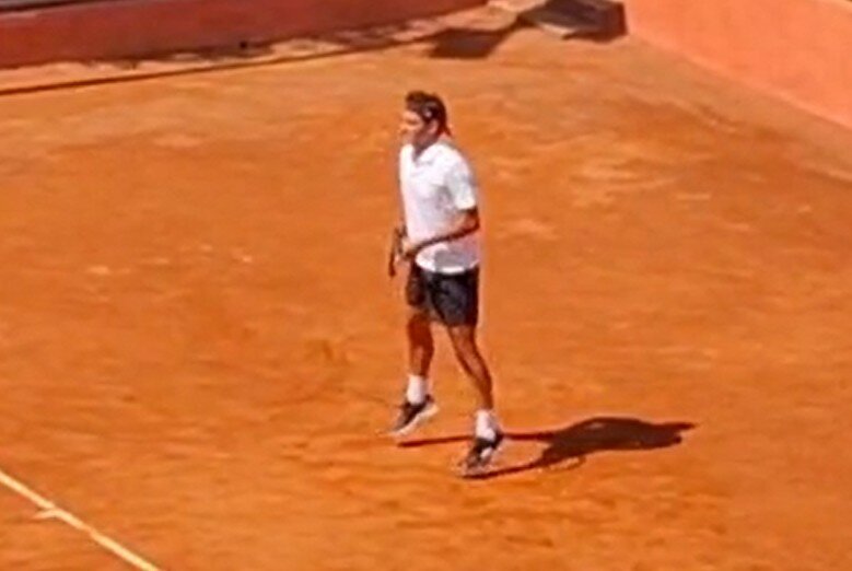 Clamoroso a Taormina: c'è Federer in campo VIDEO