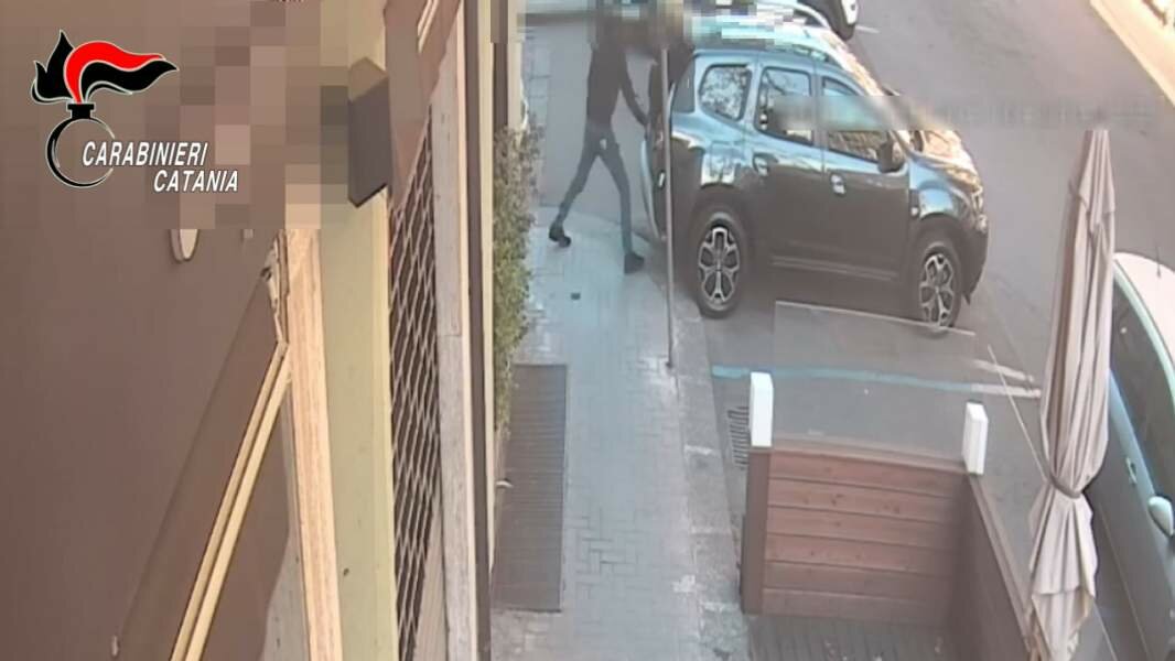 A Catania il ladro disinvolto