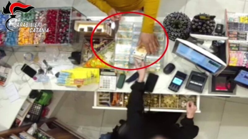 Rapina tabaccheria a Ramacca: preso