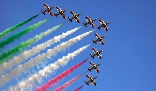 Catania divisa su show delle Frecce al lungomare
