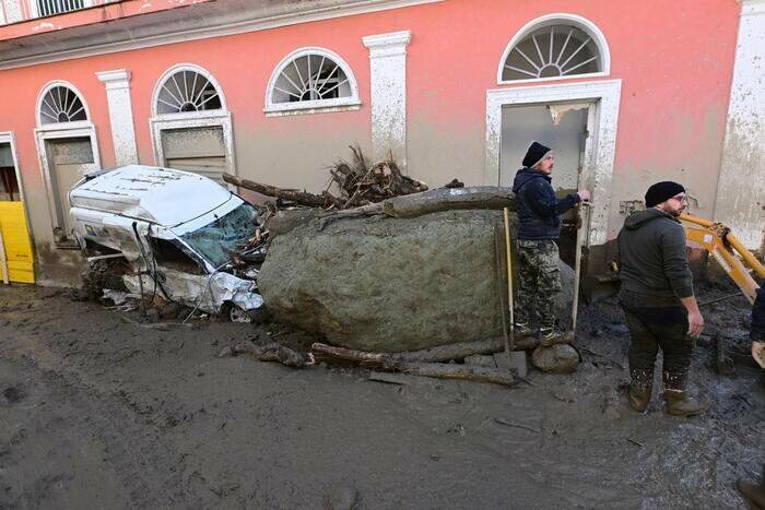 Frana a Ischia, i morti salgono a cinque