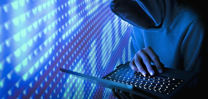 Attacchi a ministero della Giustizia: hacker &egrave; di Gela