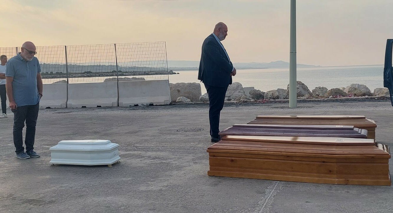 Silenzio e preghiere per i migranti morti