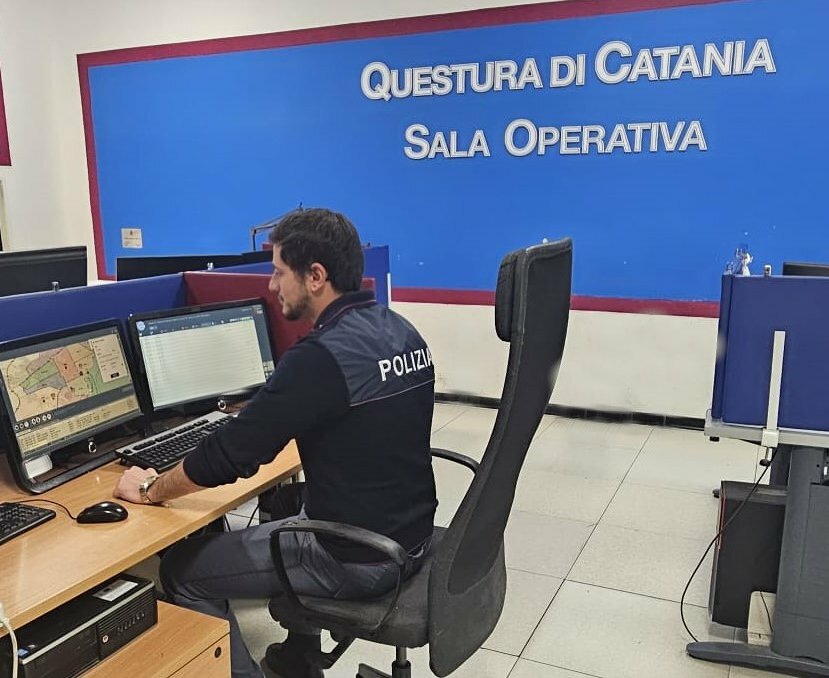 Fermato due volte nel giro di un'ora, poi sfonda parete del commissariato