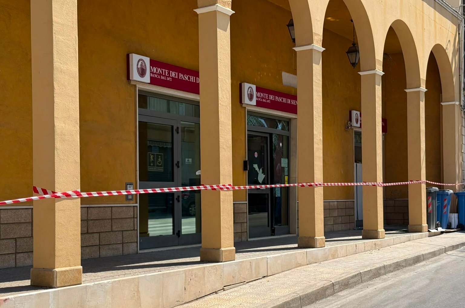 Siracusa, assalto al bancomat fallisce Siracusa, assalto al bancomat fallisce