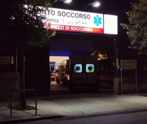 Inseguito e ferito a colpi di pistola: 17enne in codice rosso Inseguito e ferito a colpi di pistola: 17enne in codice rosso