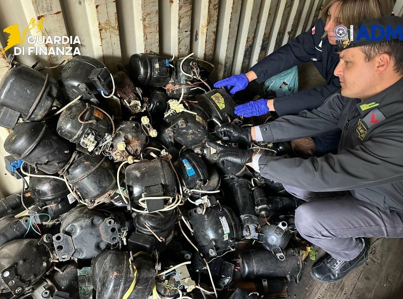 Nel container 20.000 chili di rifiuti pericolosi