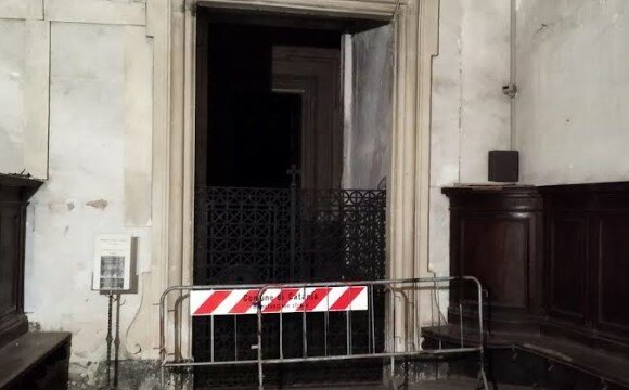 Catania: chiesa pericolosa, il Comune la chiude