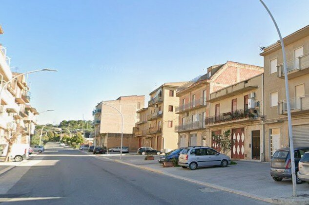 Rapina in tabaccheria: accoltellato il titolare