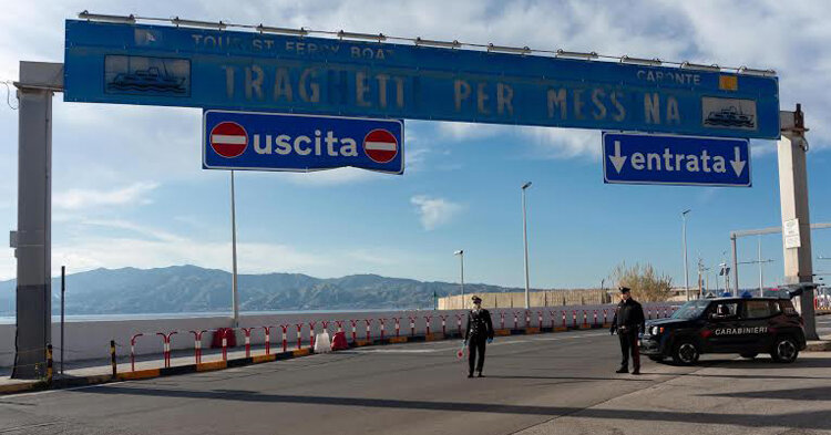 Evasione fiscale: sequestro a ditta di navigazione