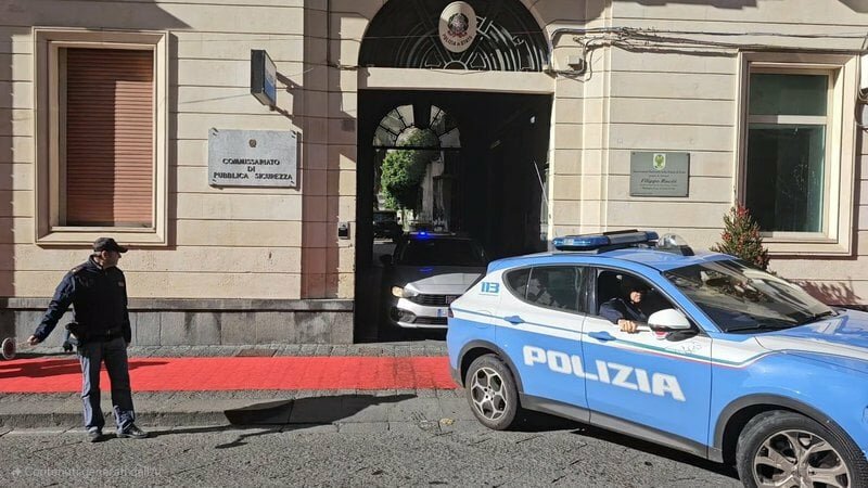 Minorenni nel centro scommesse di Acireale