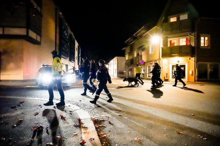 Follia in Norvegia: fa strage con arco e frecce