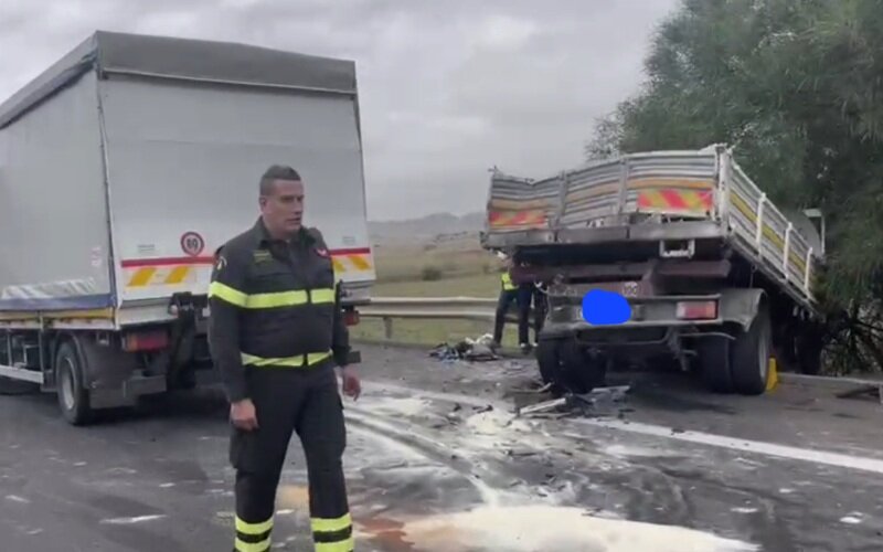 Incidente sulla A19: feriti e traffico in tilt
