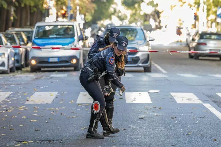 Due sorelle falciate sulle strisce pedonali da pirata della strada, una muore