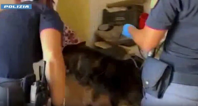 Affitta un garage per nasconderci la droga