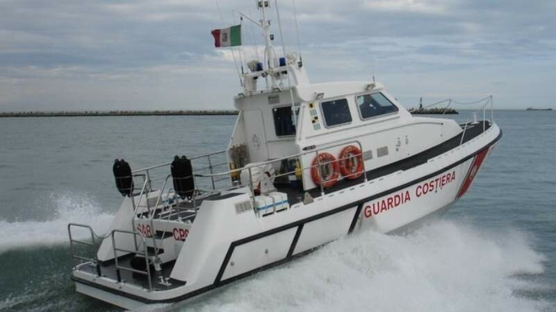 Soccorsi 546 migranti al largo di Siracusa