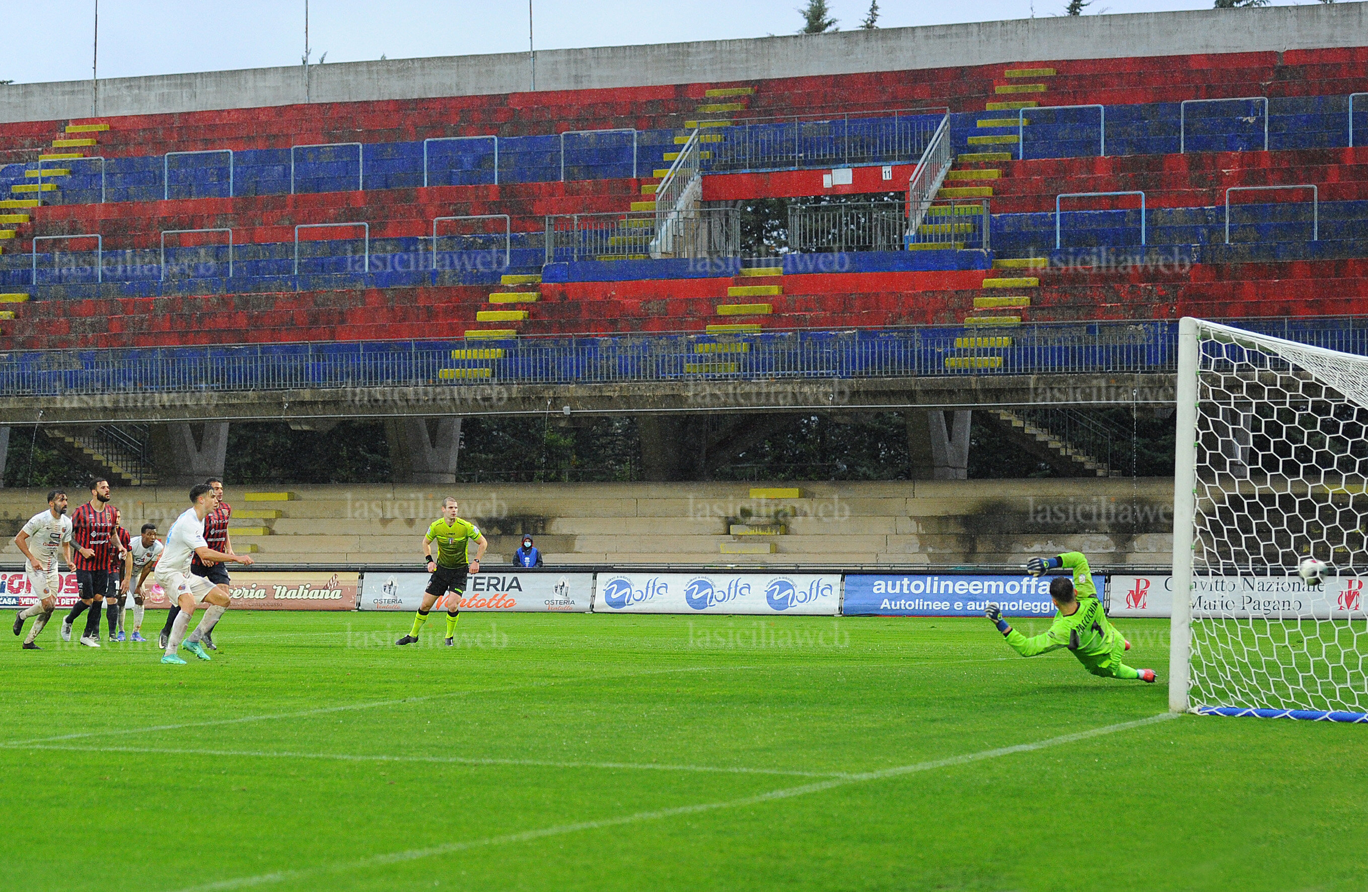 2-gol-rigore-moro-ct-copia.jpg