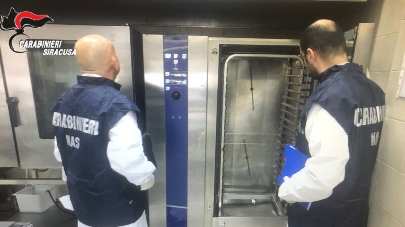 Avola: nel ristorante 600 kg di pesce in cattivo stato