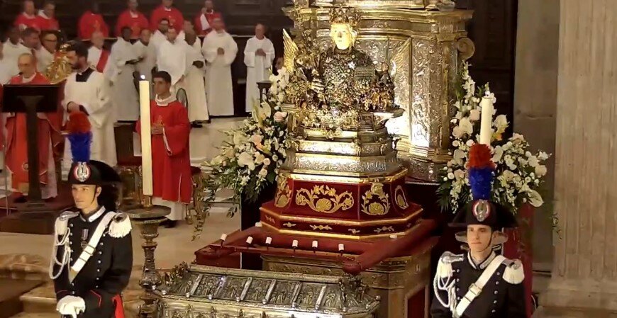 Sant'Agata, il messaggio di Renna: "E' anche grazie a lei se sono vivo" Sant'Agata, il messaggio di Renna: "E' anche grazie a lei se sono vivo"