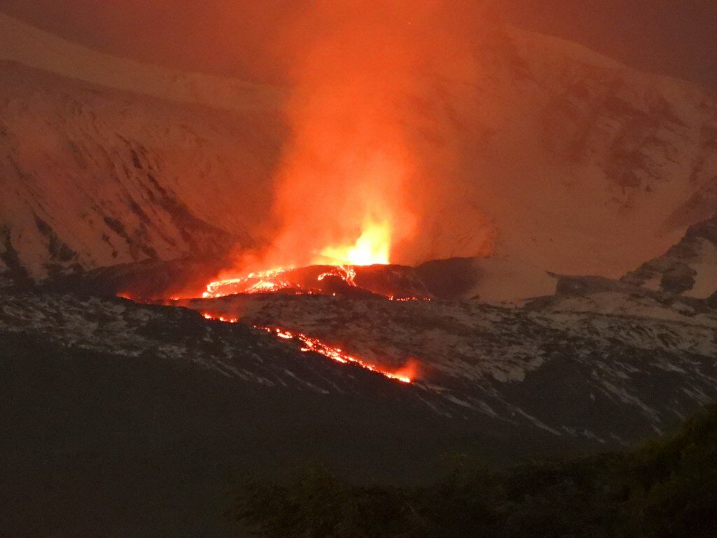 Etna: colata ancora attiva, ma poco alimentata