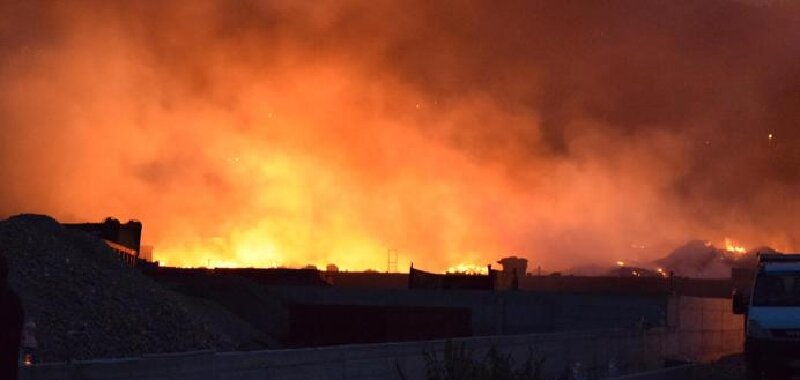 Grosso incendio a Catania, scovato il piromane