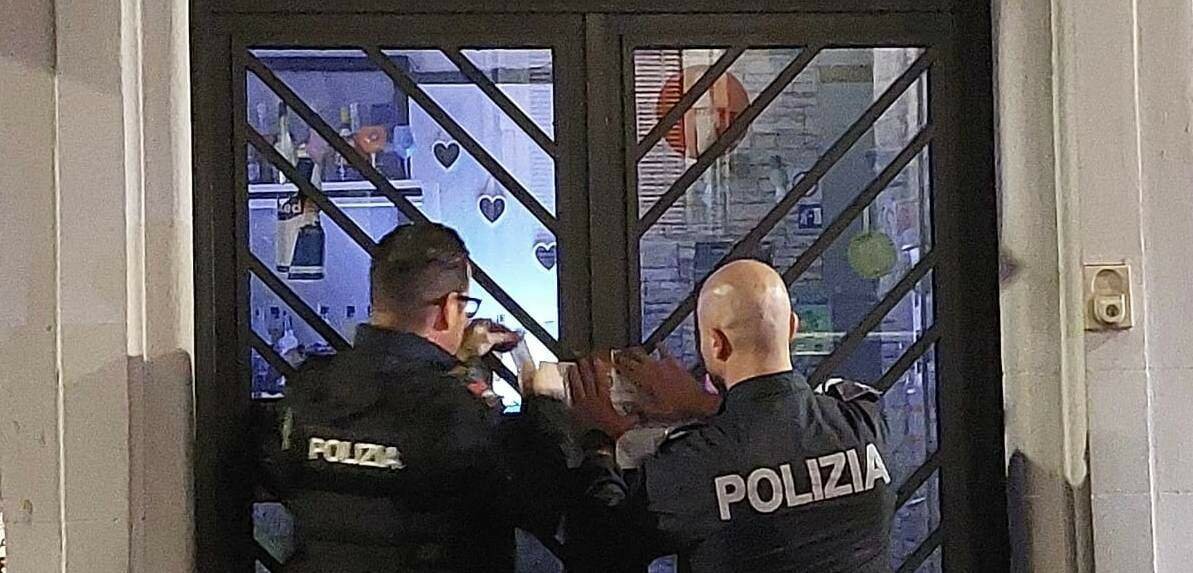 Caos notturno, chiuso locale in via di Sangiuliano