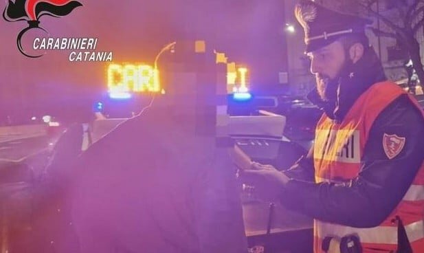 Guida ubriaco a Nesima: patente ritirata