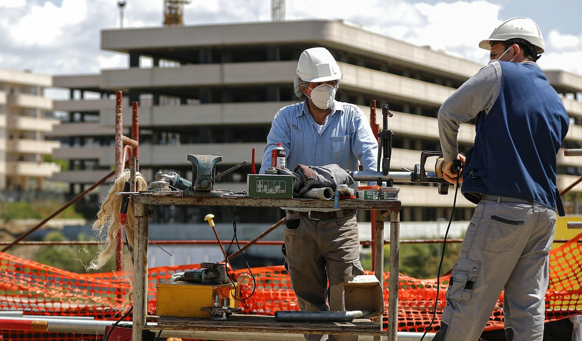 Edilizia, firmato rinnovo contratto integrativo