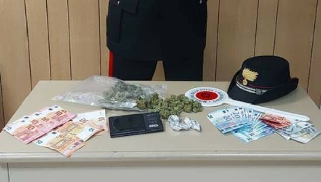 Droga con l'app, arrestato spacciatore catanese