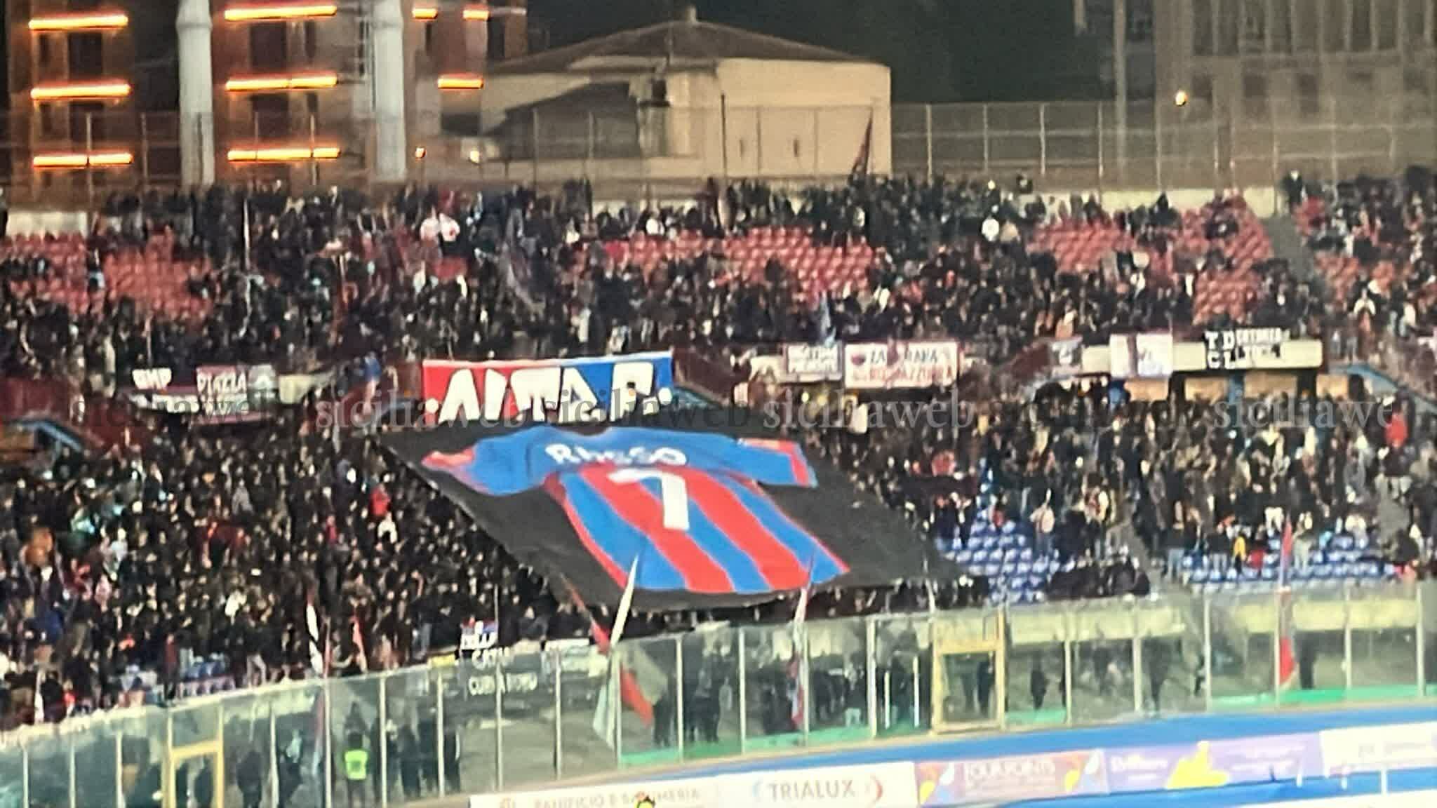 tifoseria-russo10_fil2.jpeg tifoseria-russo10_fil2.jpeg