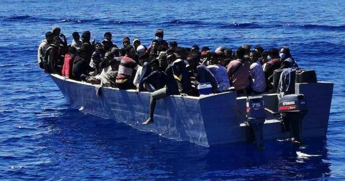 Barchino a picco, muore una diciottenne Barchino a picco, muore una diciottenne