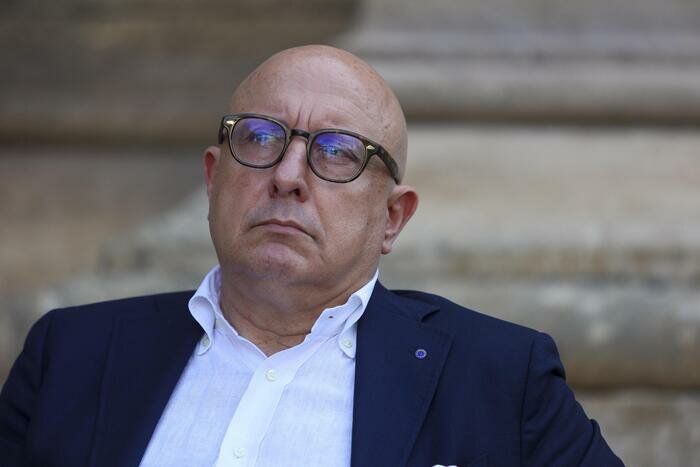 Armao, spunta mazzetta intascata al Senato