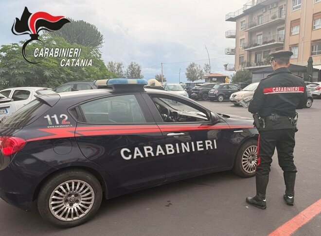 Catania: stanati parcheggiatori recidivi nel cuore della movida
