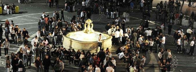Rissa al bar in via Teatro Massimo: scatta il Daspo