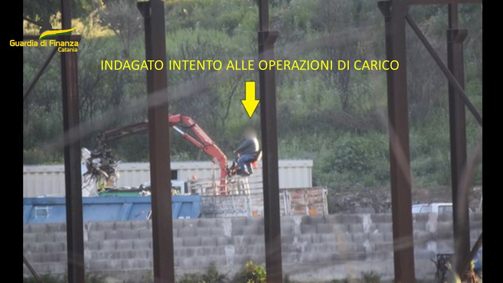 Traffico rifiuti: dipendenti infedeli nella ditta etnea Traffico rifiuti: dipendenti infedeli nella ditta etnea