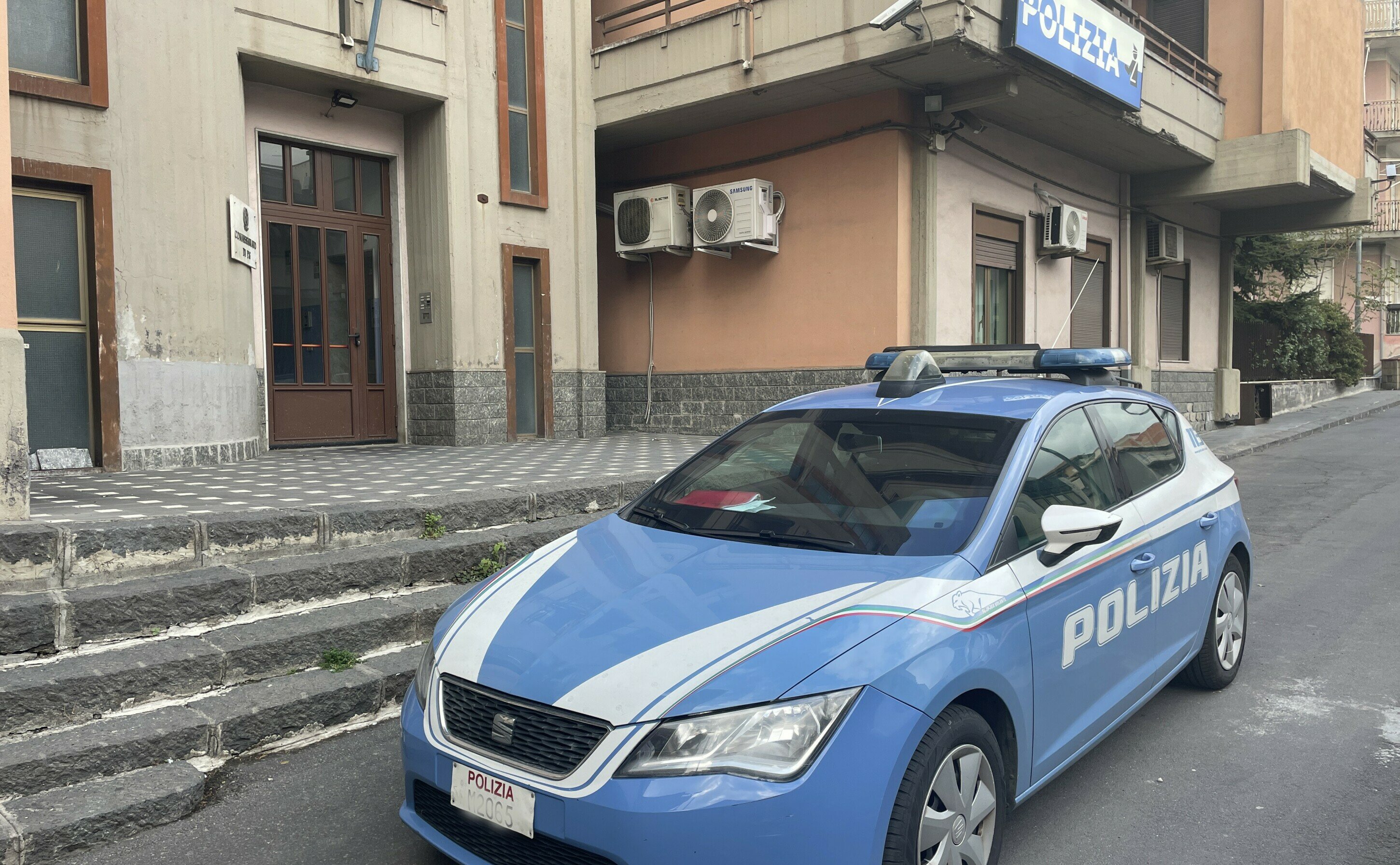 Evade dai domiciliari per andare dalla fidanzata Evade dai domiciliari per andare dalla fidanzata